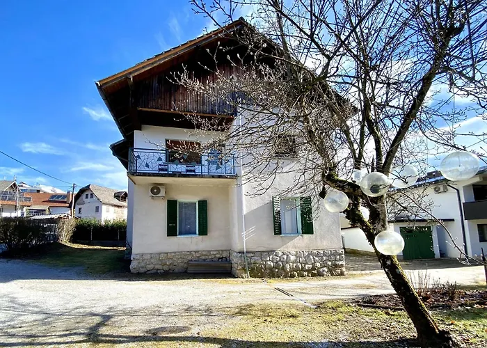 Apartment Garden No.3 *