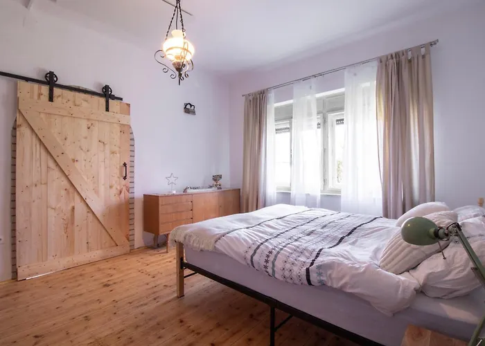 Apartment Garden No.3